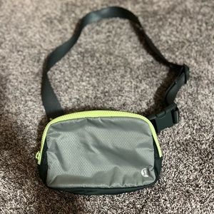 NWOT Lululemon ‘Everywhere Belt Bag 1L’